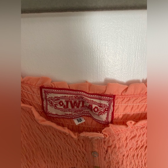 Summer casual embroidered used dress in medium. - Picture 3 of 4